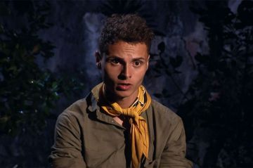 "Koh-Lanta" : Alexis a été éliminé, regardez sa réaction juste après le conseil - Vidéo