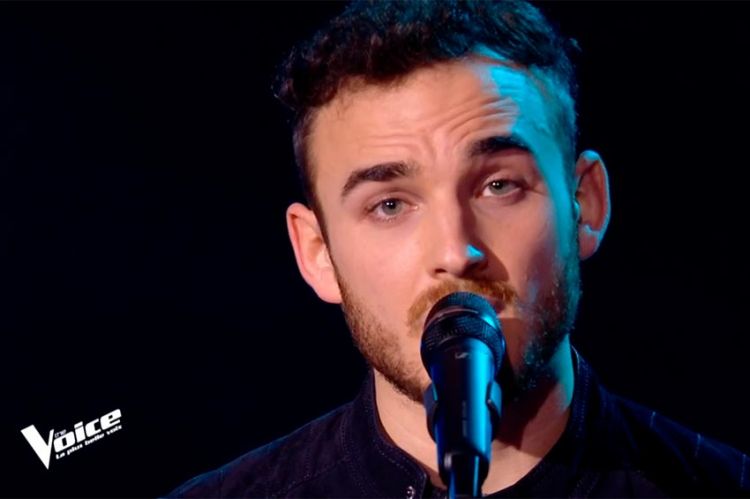 Replay “The Voice” : Yannick chante « La boxeuse amoureuse » de Arthur H (vidéo)