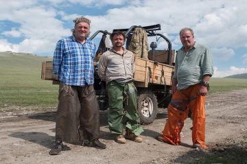 &quot;Le Grand Tour *216&quot; saison 3 : les épisodes 12 &amp; 13 diffusés sur RMC Découverte vendredi 4 avril 2025 (vidéo)