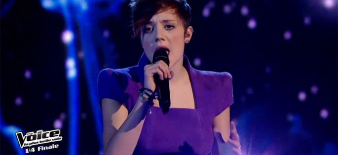 Replay “The Voice” : Elodie chante « Stay » de Rihanna (vidéo)