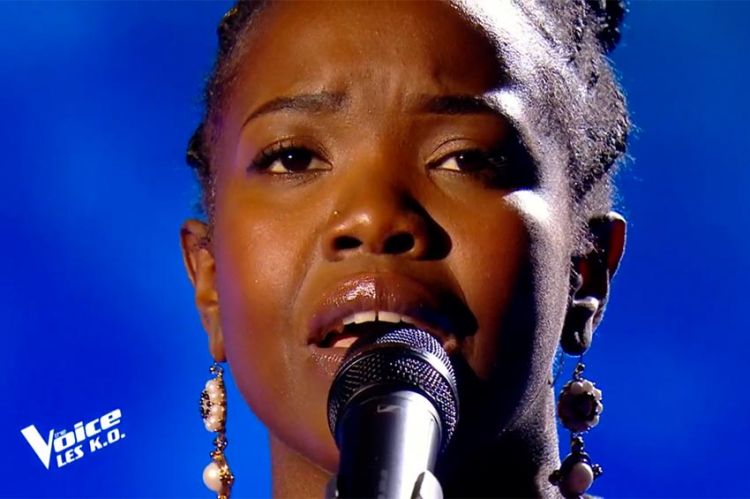 Replay “The Voice” : Stellia Koumba chante « I will always love you » de Withney Houston (vidéo)