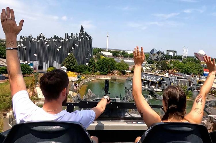 "Futuroscope : sensations fortes et monde aquatique, les défis du nouveau parc" sur TMC mardi 19 mai 2026