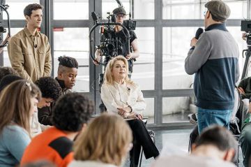 Catherine Deneuve sera la prochaine invitée des "Rencontres du Papotin" le 2 mai 2026 sur France 2