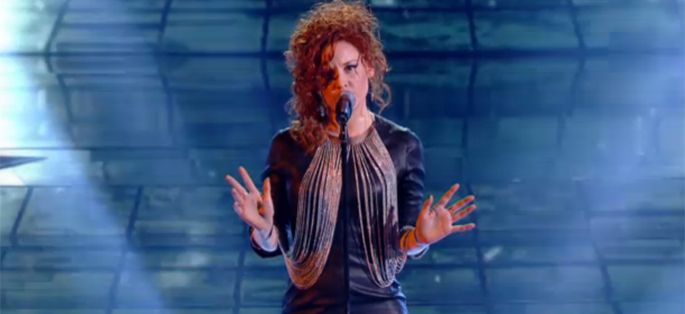 Replay “Nouvelle Star” : Emji interprète "Sweet Dreams" d'Eurythmics (vidéo)