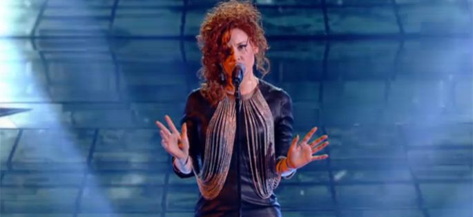 Replay “Nouvelle Star” : Emji interprète "Sweet Dreams" d'Eurythmics (vidéo)