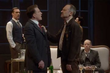 Théâtre : &quot;Le repas des fauves&quot; de Vahé Katcha diffusé sur France 4 dimanche 21 septembre 2025