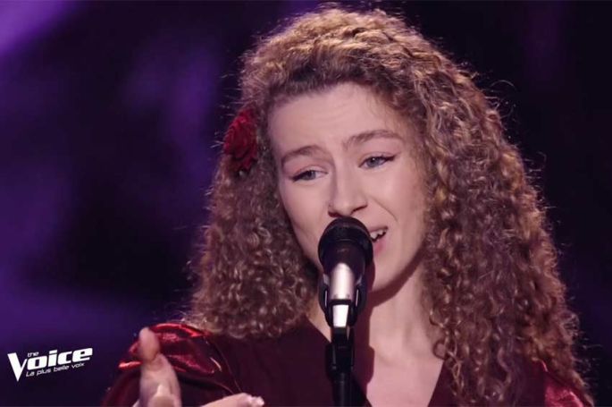 Replay "The Voice" : Amadé chante "Voulez-vous danser grand-mère" de Chantal Goya (vidéo)