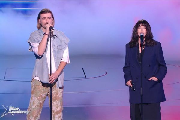 Replay "Star Academy" : Pierre et Isabelle Adjani chantent "Les courants d'air" - Vidéo