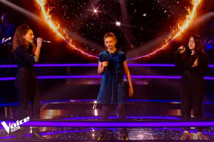 Replay “The Voice Kids” : Stefi, Chiara & Chloé chantent « Chandelier » de Sia (vidéo)