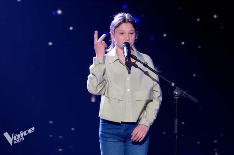 Replay &quot;The Voice Kids&quot; : Ninon chante &quot;Fais-moi signe&quot; de Hoshi (vidéo)