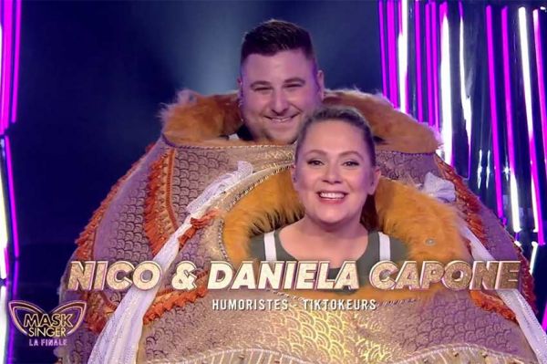 "Mask Singer" : Chameau était... Nico &amp; Daniela Capone ! Regardez leur démasquage - Vidéo