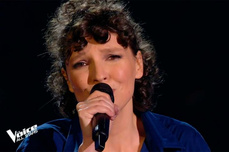 Replay “The Voice” : Anne Sila chante « Je reviens te chercher » de Gilbert Bécaud (vidéo)