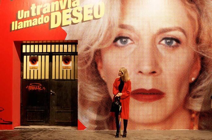 Place au cinéma : &quot;Tout sur ma mère&quot; de Pedro Almodóvar sur France 5 vendredi 26 mai 2023 - Vidéo