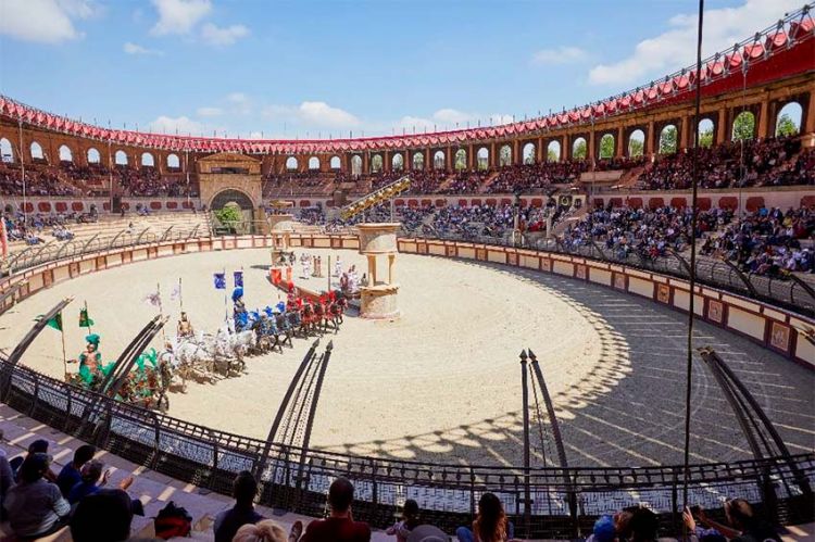 « 100 jours au Puy du Fou » : épisode 2, les défis de la nouvelle saison, jeudi 11 novembre sur RMC Story