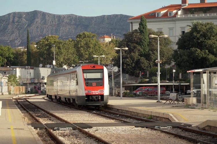 “Des trains pas commes les autres” en Croatie, jeudi 15 juillet sur France 5 (vidéo)