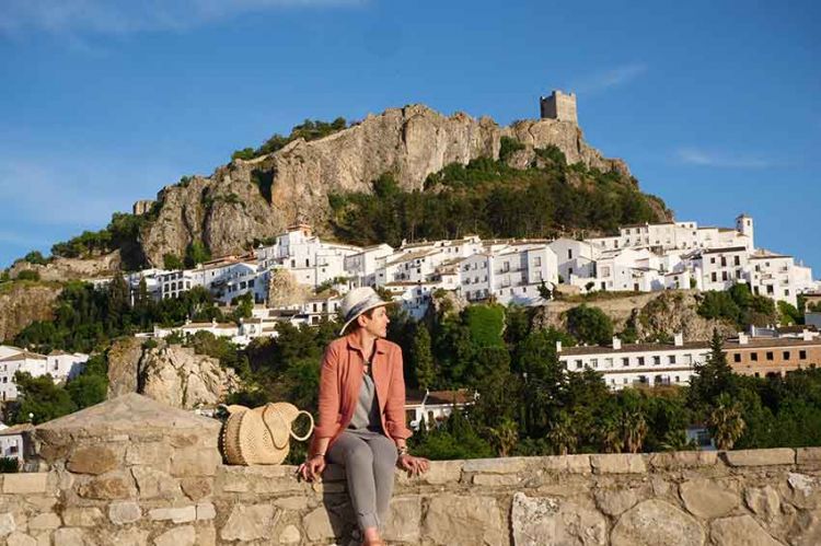 “Echappées Belles” : « Les villages blancs d'Andalousie », samedi 30 juillet sur France 5 (vidéo)