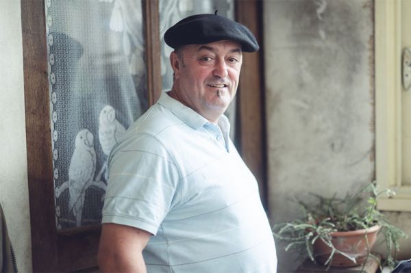 "L'amour est dans le pré" : découvrez Jean-Louis A, éleveur de vaches, agriculteur de la saison 20 sur M6