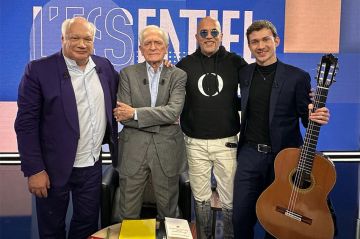 &quot;L&#039;essentiel chez Labro&quot; samedi 2 décembre 2023 : les invités de Philippe Labro sur C8