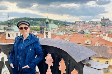 &quot;Echappées belles&quot; : week-end à Prague avec Sophie Jovillard samedi 9 novembre 2024 sur France 5