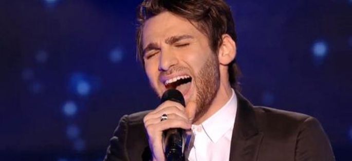 Replay “The Voice” : Lukas K. Abdul chante « Les mots bleus » de Christophe (vidéo)