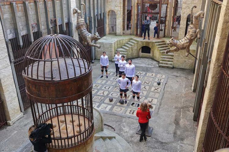&quot;Fort Boyard&quot; samedi 12 juillet 2025, voici l'équipe reçue par Olivier Minne sur France 2