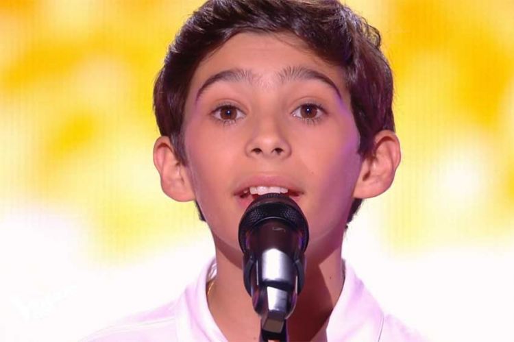 Replay "The Voice Kids" : Arthur chante "Ave Maria" de Caccini - Vidéo