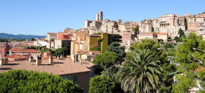 “Meurtres à Grasse” en tournage pour France 3 avec Lorie Pester &amp; Annie Gregorio