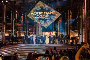 Le spectacle &quot;Notre-Dame de Paris - Les grandes retrouvailles 25 ans après&quot; sur M6 samedi 29 novembre 2025