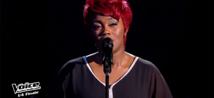 Replay “The Voice” : Stacey King chante « Je suis malade » de Serge Lama (vidéo)