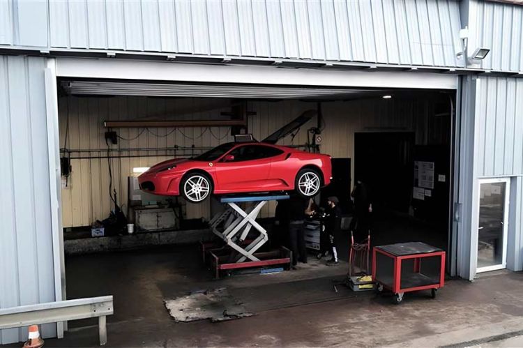 "Trésors de casse" : Restauration d'une Ferrari 458 Italia sur RMC Découverte lundi 3 mars 2025 (vidéo)