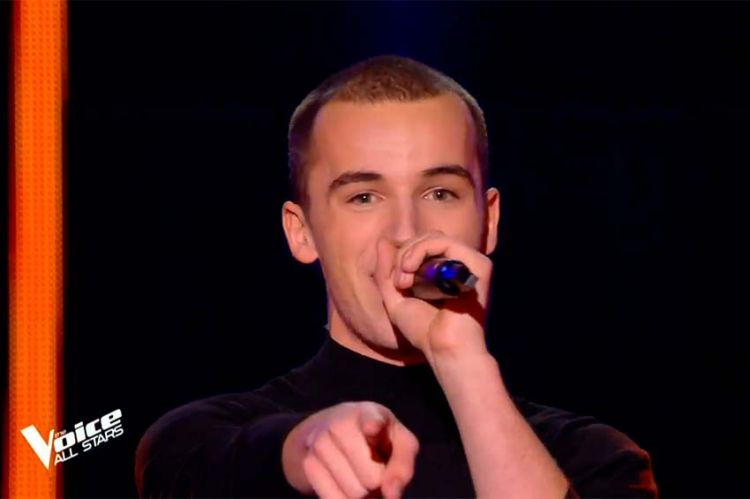 Replay “The Voice” : Nicolas chante « Dance Monkey » de Tones and I (vidéo)