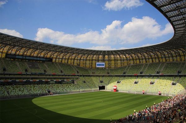 Foot : les finales de l'Europa League &amp; de la Ligue des champions seront diffusées sur RMC Story