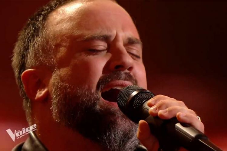 Replay &quot;The Voice&quot; : Adam chante &quot;L'Aziza&quot; de Daniel Balavoine (vidéo)