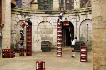 "Fort Boyard" :  Roman Doduik &amp; Caroline Margeridon sur les tours vertigineuses, samedi 22 juillet 2023 sur France 2 - Vidéo
