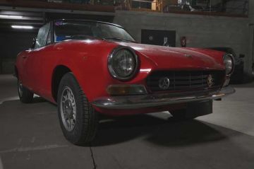 &quot;Vintage Mecanic&quot; : restauration d&#039;une Fiat 124 Sport Spider sur RMC Découverte mardi 2 décembre 2025 (vidéo)