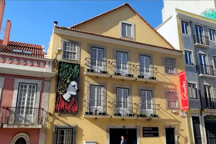 "Une maison, un artiste" : Amália Rodrigues, ma maison portugaise sur France 5 dimanche 6 août 2023