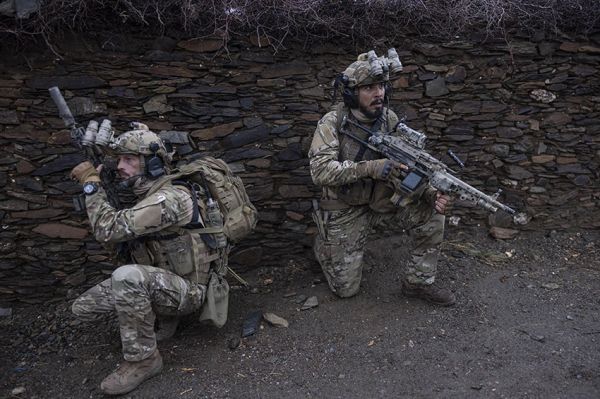 "Cœurs noirs" : Les deux derniers épisodes diffusés France 2 lundi 5 février 2024 - Vidéo