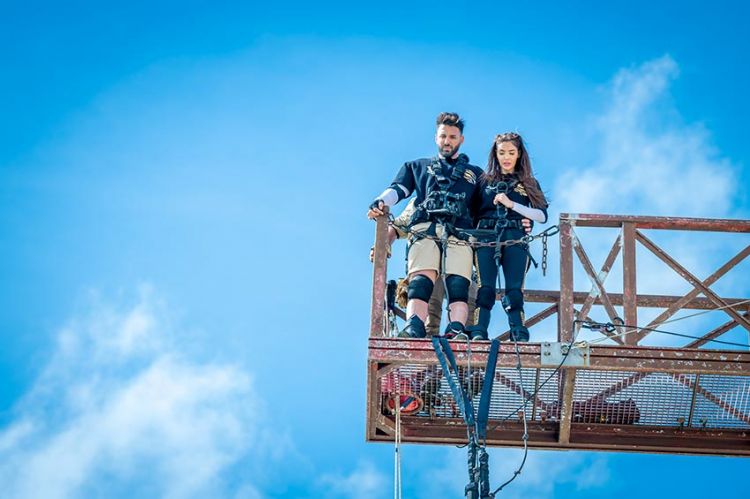 “Fort Boyard” : Nabilla et Thomas Vergara au double saut de l&#039;ange, samedi 17 juillet sur France 2 (vidéo)