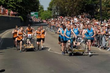 "Faut pas rêver" : de drôles d'exploits à découvrir sur France 3 mercredi 14 août 2024 (vidéo)