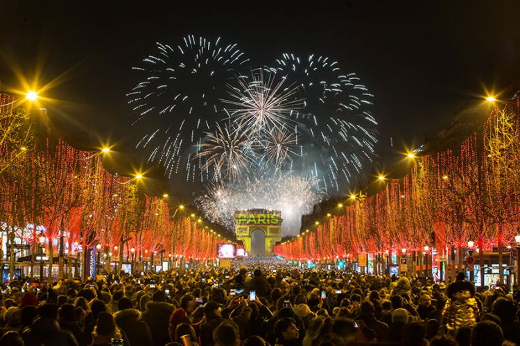 "La Grande Soirée du 31 de Paris" en direct des Champs Elysées sur France 2, les artistes présents
