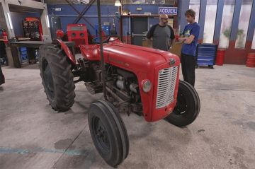 &quot;Wheeler Dealers France&quot; : restauration d&#039;un tracteur Massey Ferguson sur RMC Découverte mardi 31 octobre 2023