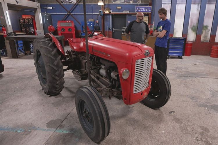 "Wheeler Dealers France" : restauration d'un tracteur Massey Ferguson sur RMC Découverte mardi 31 octobre 2023