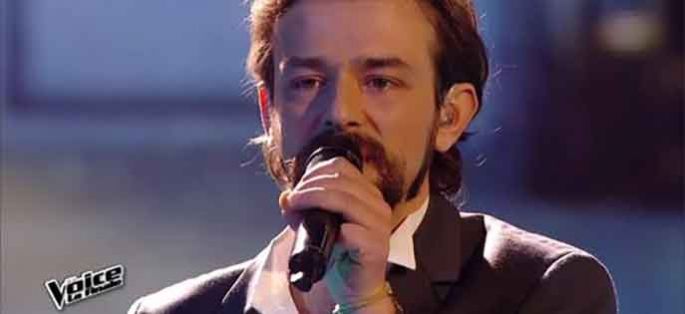 Replay “The Voice” : Clément Verzi chante « Un homme heureux » de William Sheller en finale (vidéo)