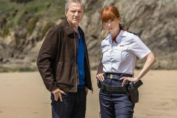 "Peur sur la base" avec Audrey Fleurot à revoir sur France 3 jeudi 1er mai 2025 (vidéo)