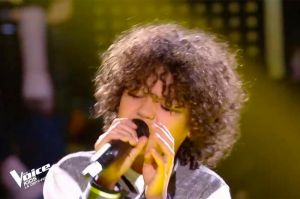 “The Voice Kids” : Enzo va reprendre du Eminem en demi-finale samedi soir sur TF1, regardez (vidéo)