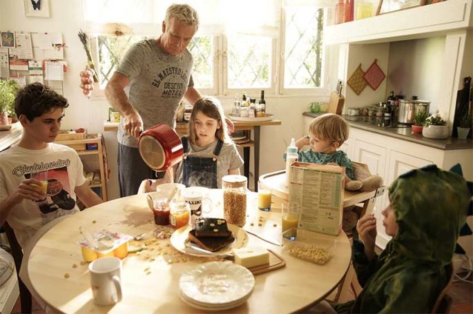 &quot;10 jours sans maman&quot; avec Franck Dubosc et Aure Atika sur M6 vendredi 4 juillet 2025 (vidéo)