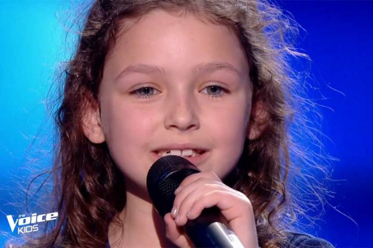 Replay "The Voice Kids" : Julie chante "Maman" de Emilio Piano ft. Lucie (vidéo)