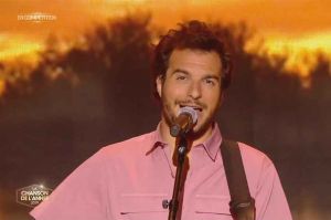 Replay “La chanson de l&#039;année” : Amir gagne l&#039;édition 2019 avec son titre « Longtemps » (vidéo)