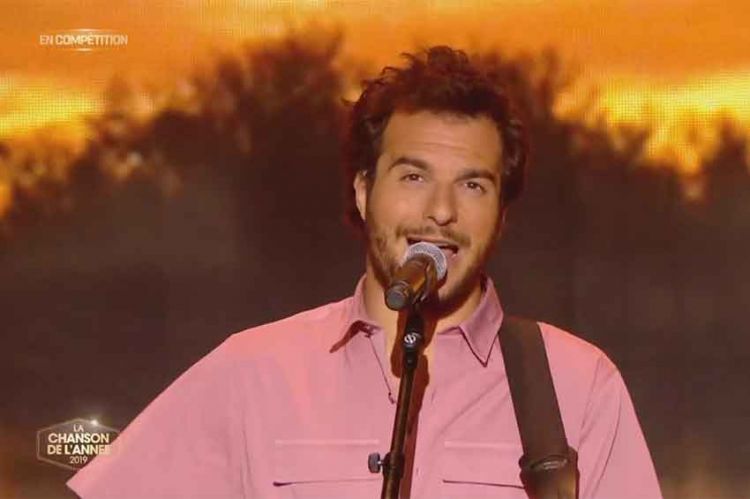 Replay “La chanson de l'année” : Amir gagne l'édition 2019 avec son titre « Longtemps » (vidéo)