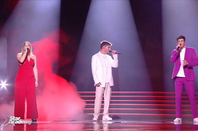 Replay &quot;Star Academy&quot; : Axel, Héléna &amp; Julien chantent &quot;Vivre pour le meilleur&quot; de Johnny Hallyday - Vidéo